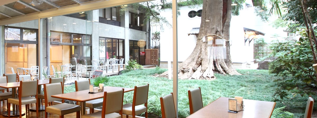 豊中駅近くのホテル「アイボリー」のラウンジ